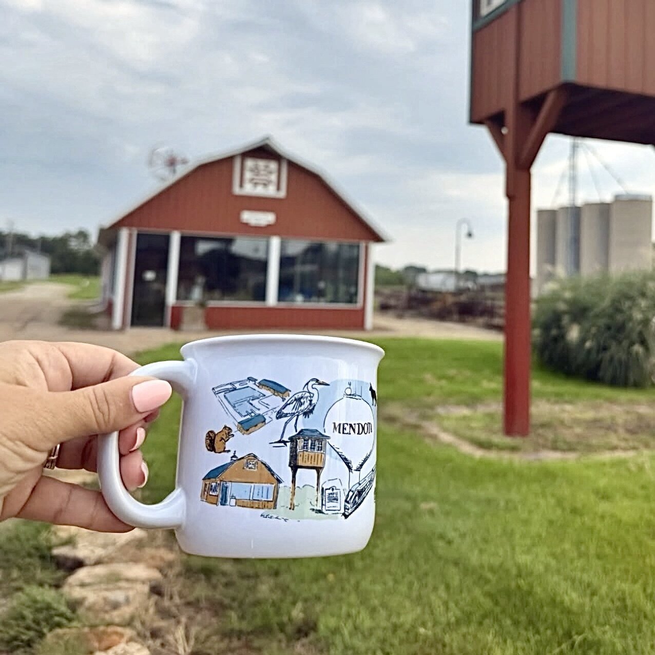 Wraparound detail of The Mendota Mug